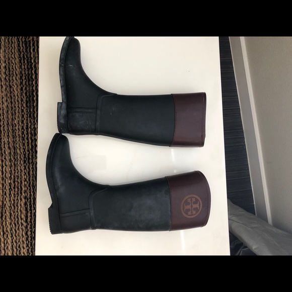 tory burch rain boots amazon